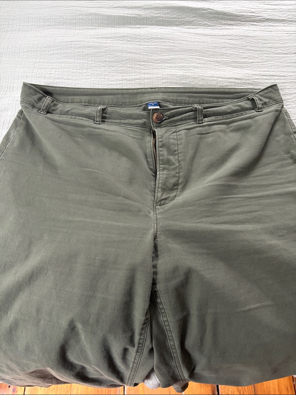 Old Navy Olive Green Cropped Wide Leg Pants